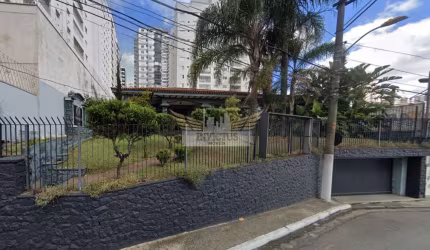 Casa Comercial com Renda para Comprar, 405m² - Bairro Jardim, Santo André/SP.