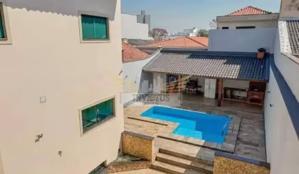 Sobrado com 3 Quartos para Alugar, 450m² - Bairro Olímpico, São Caetano do Sul/SP.
