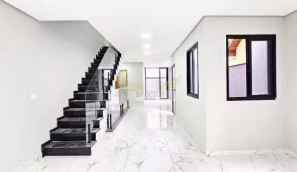Sobrado com 3 Quartos para Comprar, 157m² - Vila Floresta, Santo André/SP.