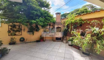 Sobrado com 3 Quartos para Comprar, 142m² - Vila Floresta, Santo André/SP.