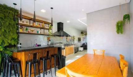 Sobrado com 3 Quartos para Comprar, 160m² - Vila Scarpelli, Santo André/SP.