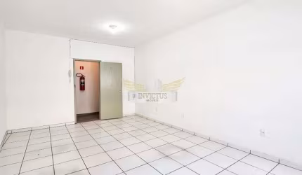 Prédio Comercial para Comprar, 343m² - Parque Industriário, Santo André/SP.