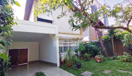 Sobrado Residencial/Comercial com 4 Quartos para Alugar, 181m² - Vila Alpina, Santo André/SP.