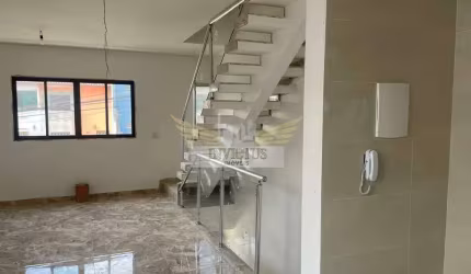 Sobrado com 3 Quartos para Comprar, 128m² - Vila Pires, Santo André/SP.