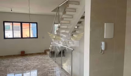 Sobrado com 2 Quartos para Comprar, 117m² - Vila Pires, Santo André/SP.