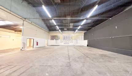 Galpão Comercial para Comprar, 994m² - Vila Valparaíso, Santo André/SP.