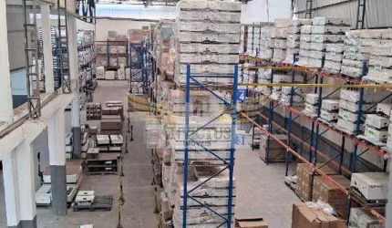 Galpão Comercial/Industrial em Zoneamento Industrial (Zup 1) para Alugar, 2.400m² - Campestre, Santo André/SP.