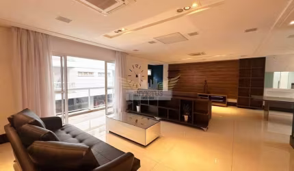 Sobrado em Condomínio Fechado com 4 Quartos para Comprar, 474m² - Vila Gilda, Santo André/SP.