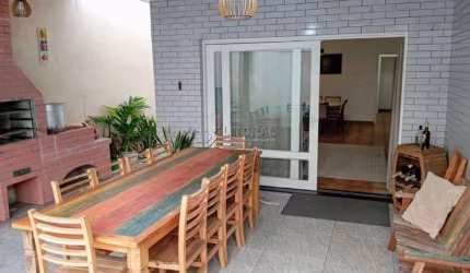 Casa com 3 quartos à venda na Enseada, Guarujá , 244 m2 por R$ 1.400.000