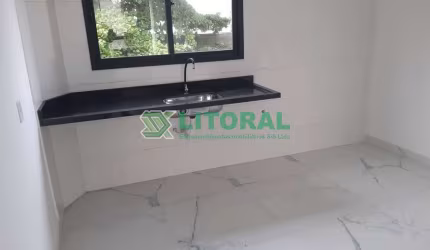 Sobrado Tríplex  Germinado 2 Dormitórios
