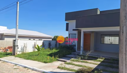 Casa com 3 dormitórios à venda, 110 m² por R$ 450.000,00 - Ubatiba - Maricá/RJ