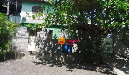 Casa duplex, 06 qts., espaçoso quintal com piscina, 85 m², R$ 300.000,000 - Vista Alegre - São Gonçalo/RJ
