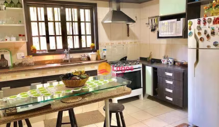 Casa à venda, 262 m² por R$ 675.000,00 - Baldeador - Niterói/RJ