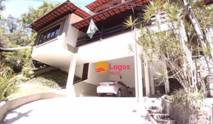 Casa triplex com 4 quartos, 294 m² por R$ 1.290.000 - Itaipu - Niterói/RJ