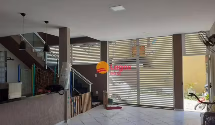 Casa à venda, 220 m² por R$ 219.999,00 - Coelho - São Gonçalo/RJ