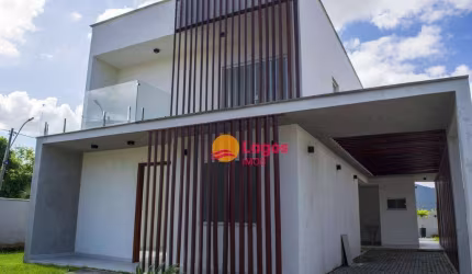 Casa com 3 dormitórios à venda, 211 m² por R$ 1.100.000,00 - Flamengo - Maricá/RJ
