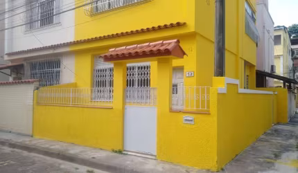 Casa com 2 dormitórios à venda, 153 m² por R$ 430.000,00 - Santa Rosa - Niterói/RJ