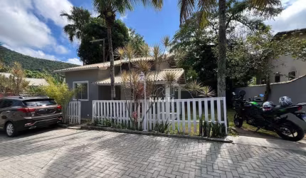 Casa com 2 dormitórios à venda, 72 m² por R$ 360.000,00 - Rincão Mimoso (Itaipuaçu) - Maricá/RJ