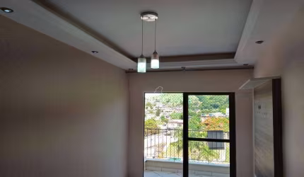 Apartamento 2 quartos varanda, vaga de garagem .