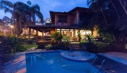 Casa com 5 dormitórios à venda, 380 m² por R$ 5.700.000,00 - Camboinhas - Niterói/RJ