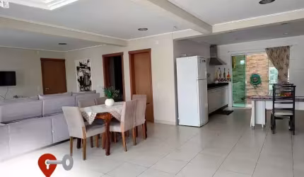 SOBRADO PROXIMO AO MAR