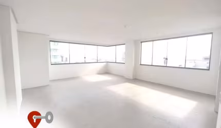 APARTAMENTO DE 2 DORMITÓRIOS NO CENTRO DE TRAMANDAÍ
