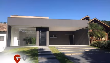 CASA ALTO PADRÃO NO CONDOMÍNIO MARINA PARK EM TRAMANDAÍ