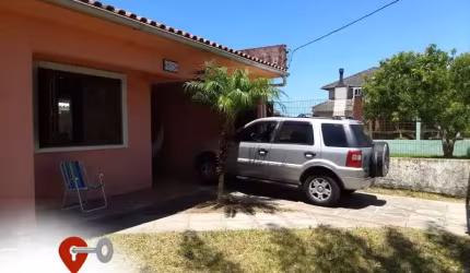 CASA MOBILIADA COM 3 DORMITÓRIOS NO BAIRRO ZONA NOVA EM TRAMANDAÍ
