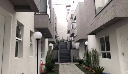 Sobrado com 2 dormitórios à venda, 66 m² por R$ 430.000,00 - Centro - Diadema/SP