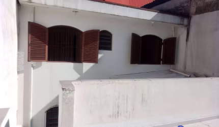 Sobrado com 3 dormitórios à venda, 130 m² por R$ 680.000 - Jardim Remanso - Diadema/SP