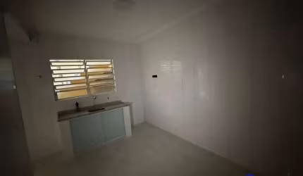 Casa com 2 dormitórios para alugar, 70 m² por R$ 1.460,00/mês - Jardim Miriam - São Paulo/SP