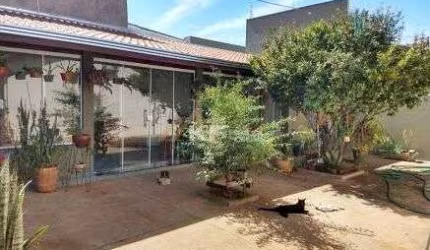 Casa à venda com 3 quartos no Parque Residencial Candido Portinari - Ribeirão Preto/SP