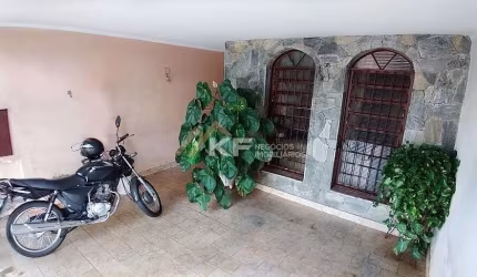 Casa á Venda - Sumarezinho  - Ribeirão Preto / SP