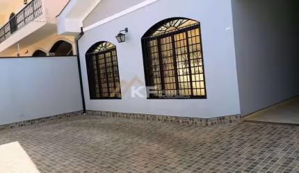 Casa á venda no Bairro Sumarezinho em Ribeirão Preto/SP.