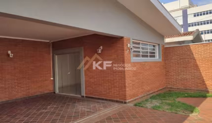 Casa reformanda e com edícula à venda no Jardim Macedo em Ribeirão Preto / SP