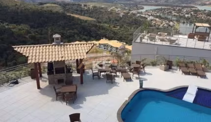 Apartamento Duplex mobiliado em Escarpas do Lago- MG