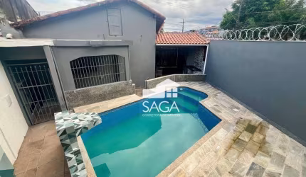 Casa com 2 dormitórios à venda por R$ 570.000 - Caiçara - Praia Grande/SP