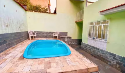 Casa com 3 dormitórios à venda, 224 m² por R$ 650.000,00 - Conforto - Volta Redonda/RJ