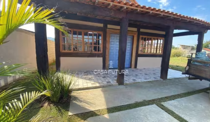 Casa com 2 dormitórios à venda, 122 m² por R$ 360.000,00 - Penedo - Itatiaia/RJ