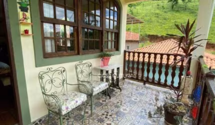 Chácara com 2 dormitórios à venda, 800 m² por R$ 400.000,00 - Conservatória - Valença/RJ