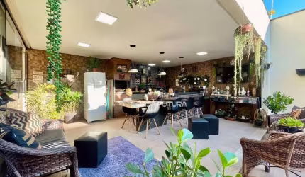 Casa com 3 dormitórios à venda, 190 m² por R$ 1.300.000,00 - Vale da Colina - Volta Redonda/RJ