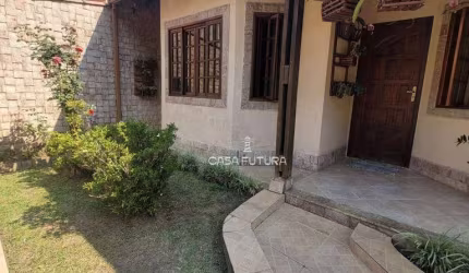 Casa com 2 dormitórios à venda, 214 m² por R$ 680.000 - Nova São Luiz - Volta Redonda/RJ