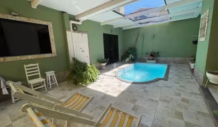 Casa com 3 dormitórios à venda, 178 m² por R$ 900.000 - São Luís - Volta Redonda/RJ