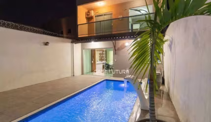 Casa com 4 dormitórios à venda, 237 m² por R$ 730.000 - Vale do Sol - Pinheiral/RJ