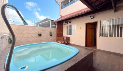 Casa com 2 dormitórios à venda, 169 m² por R$ 530.000,00 - Parque do Contorno - Volta Redonda/RJ