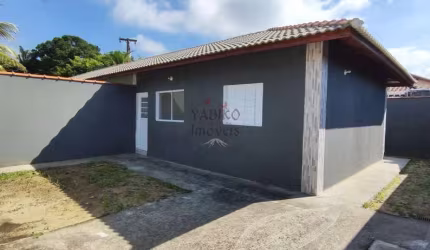 Seu Refúgio Costeiro: Casa com 2 Dormitórios! R$400.000