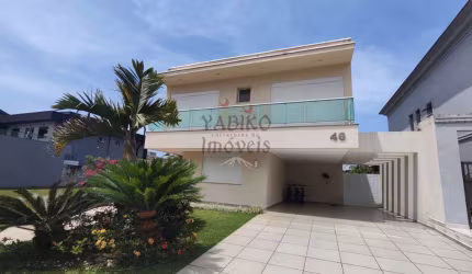 Casa de Condomínio com 5 dorms, Maitinga, Bertioga