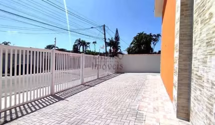 Casa com 2 quartos à venda na Vista Linda, Bertioga  por R$ 380.000