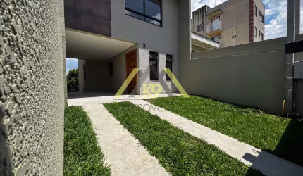 SOBRADOS COM SUÍTE NO PALOMA EM COLOMBO