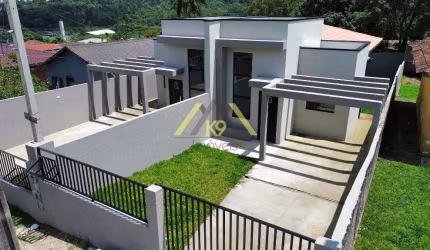CASAS COM SUÍTE NO SÃO DIMAS EM COLOMBO